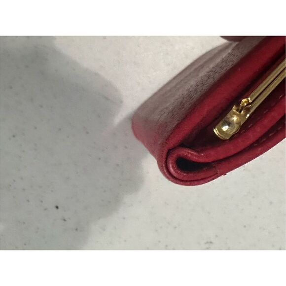 Carre Royal Women's Leather Trifold Kiss Lock Wallet Red - Picture 8 of 9